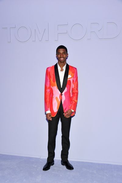 Suit, Clothing, Fashion, Formal wear, Fashion design, Blazer, Outerwear, Standing, Footwear, Design,