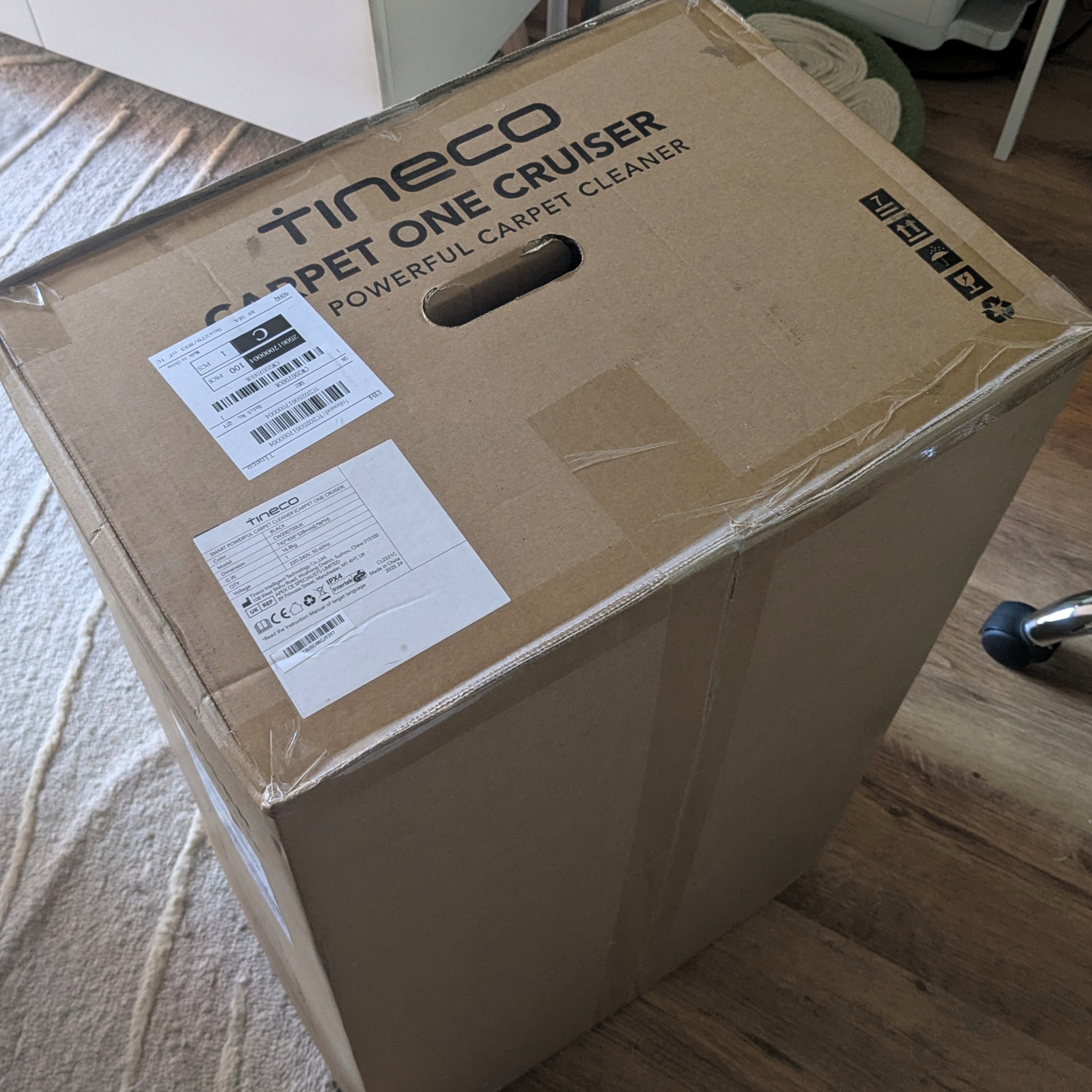 Tineco Carpet One Cruiser box
