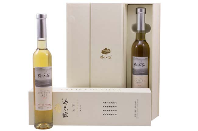 Platinum winner Decanter World Wine Awards