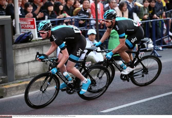 Ian Boswell works with Bernhard Eisel to bring the break back