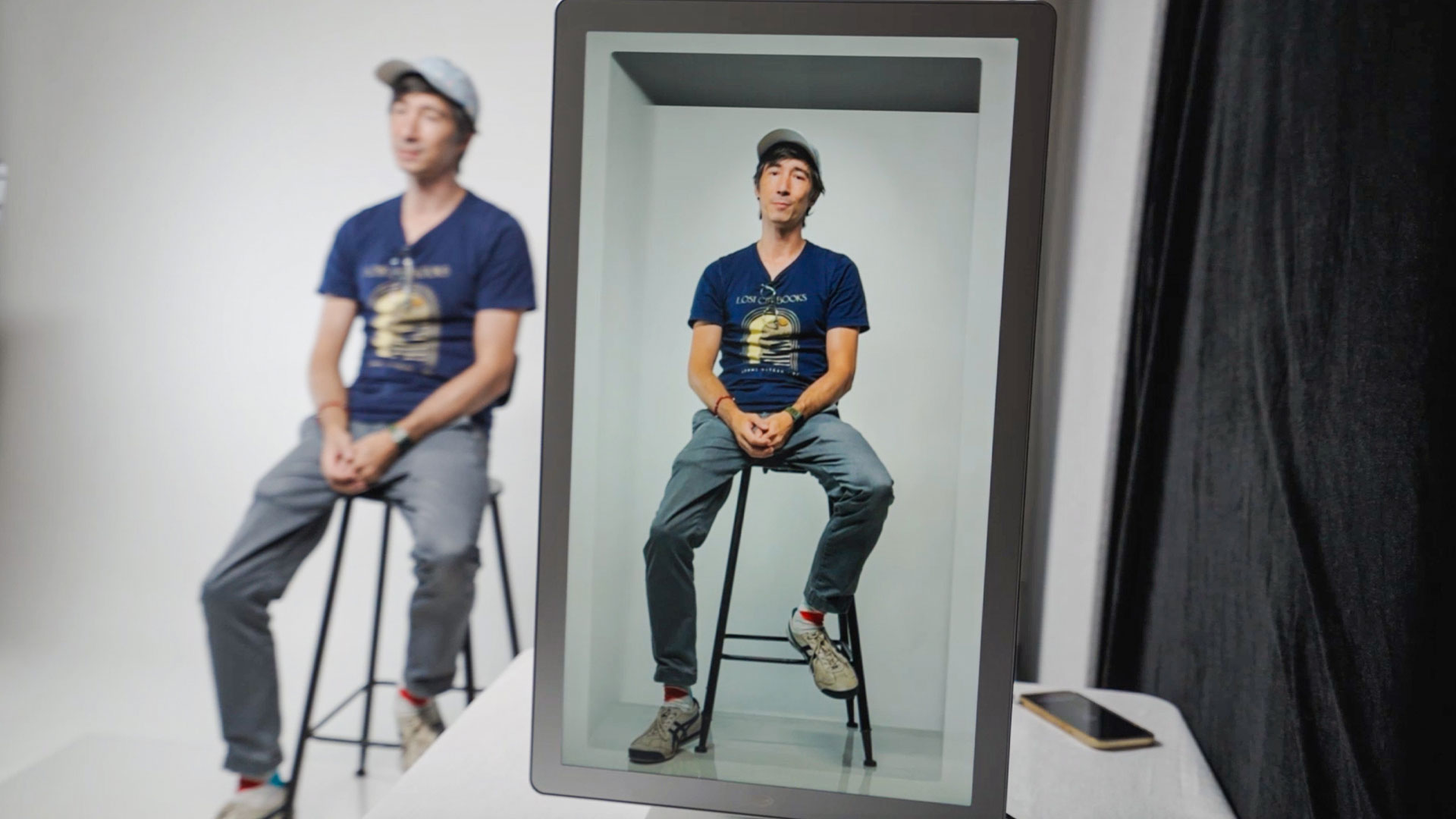 Looking Glass demos new Hololuminescent Display technology 