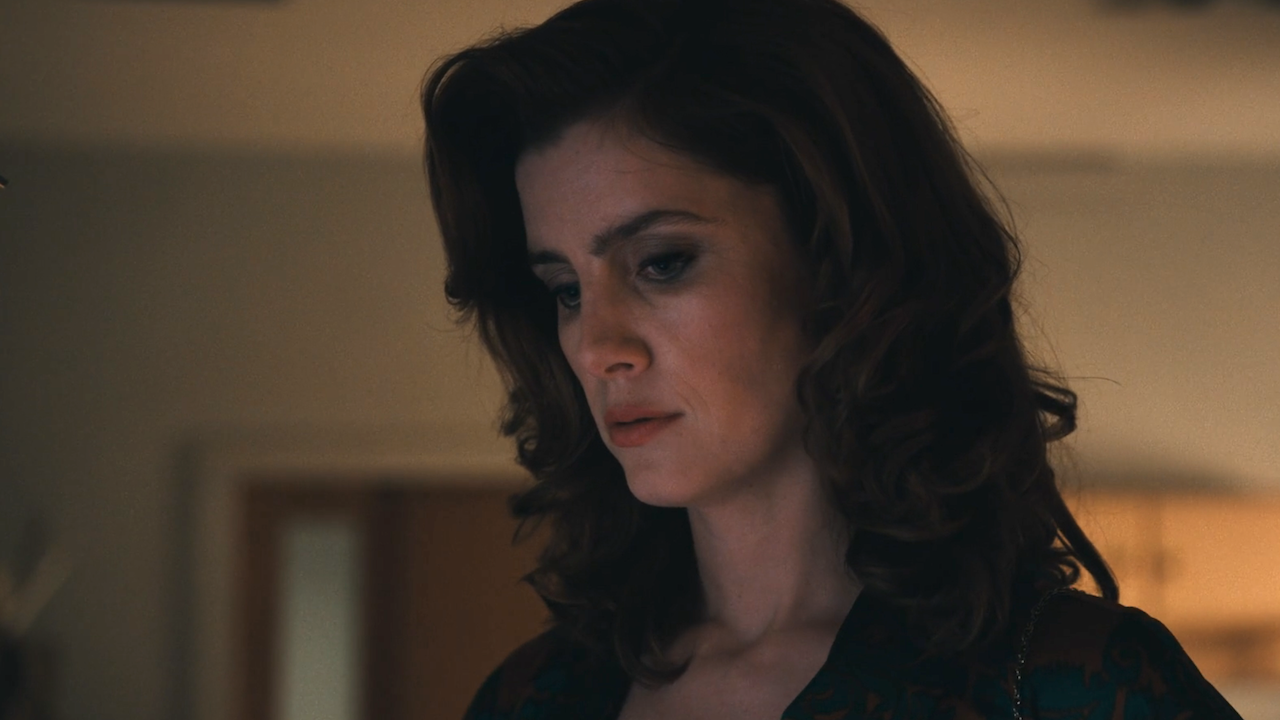 Vic Michaelis als Cheryl in de finale van seizoen 1 van Pony's