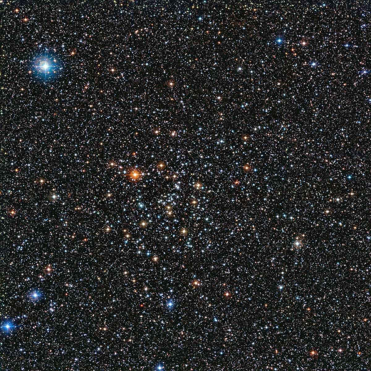 It's Full of Stars! Brilliant Cluster Captured in New Images