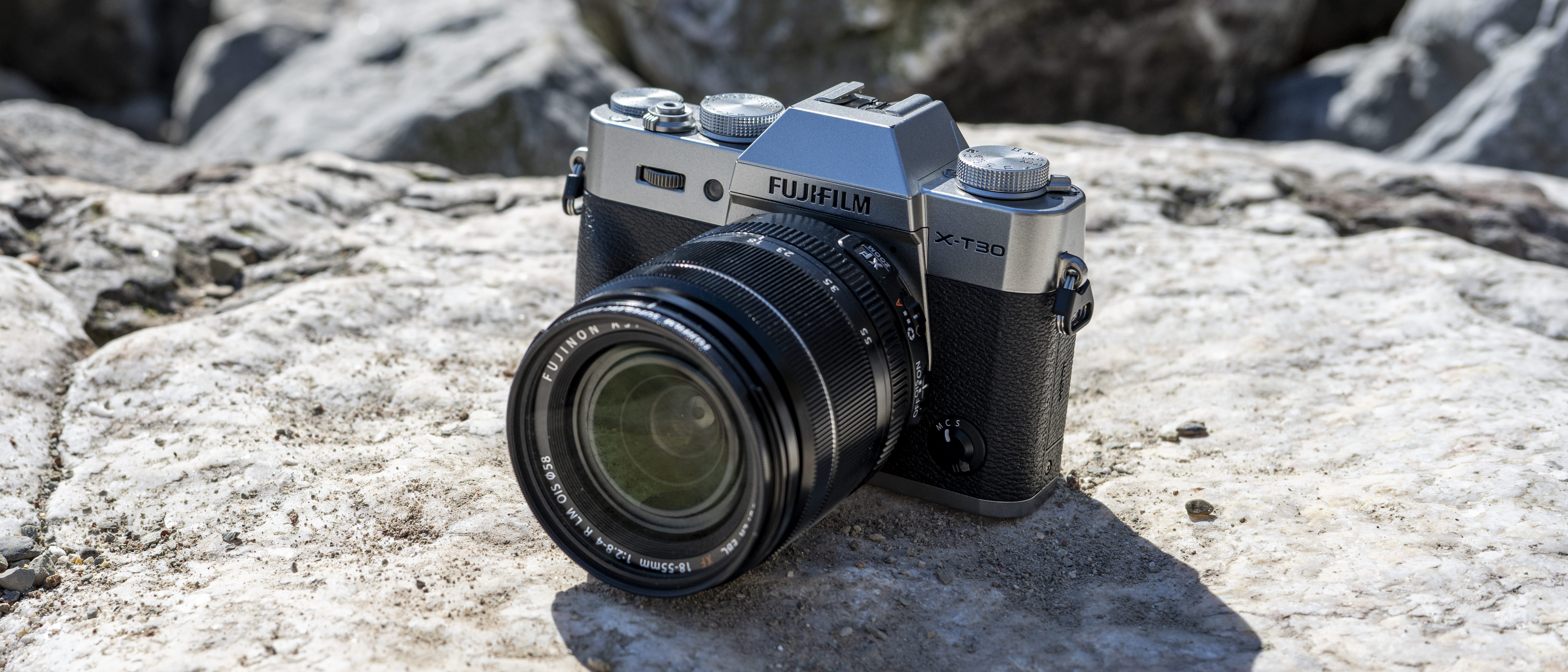 FUJIFILM X-T30II （純正バッテリーチャージャー付き）モデルX-T30II