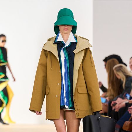 Outfits with tops on the spring/summer 2026 runway