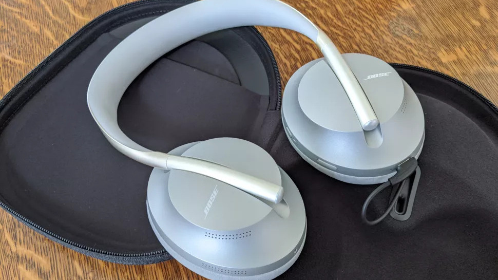 Bose 700 vs Bose QuietComfort 35 II