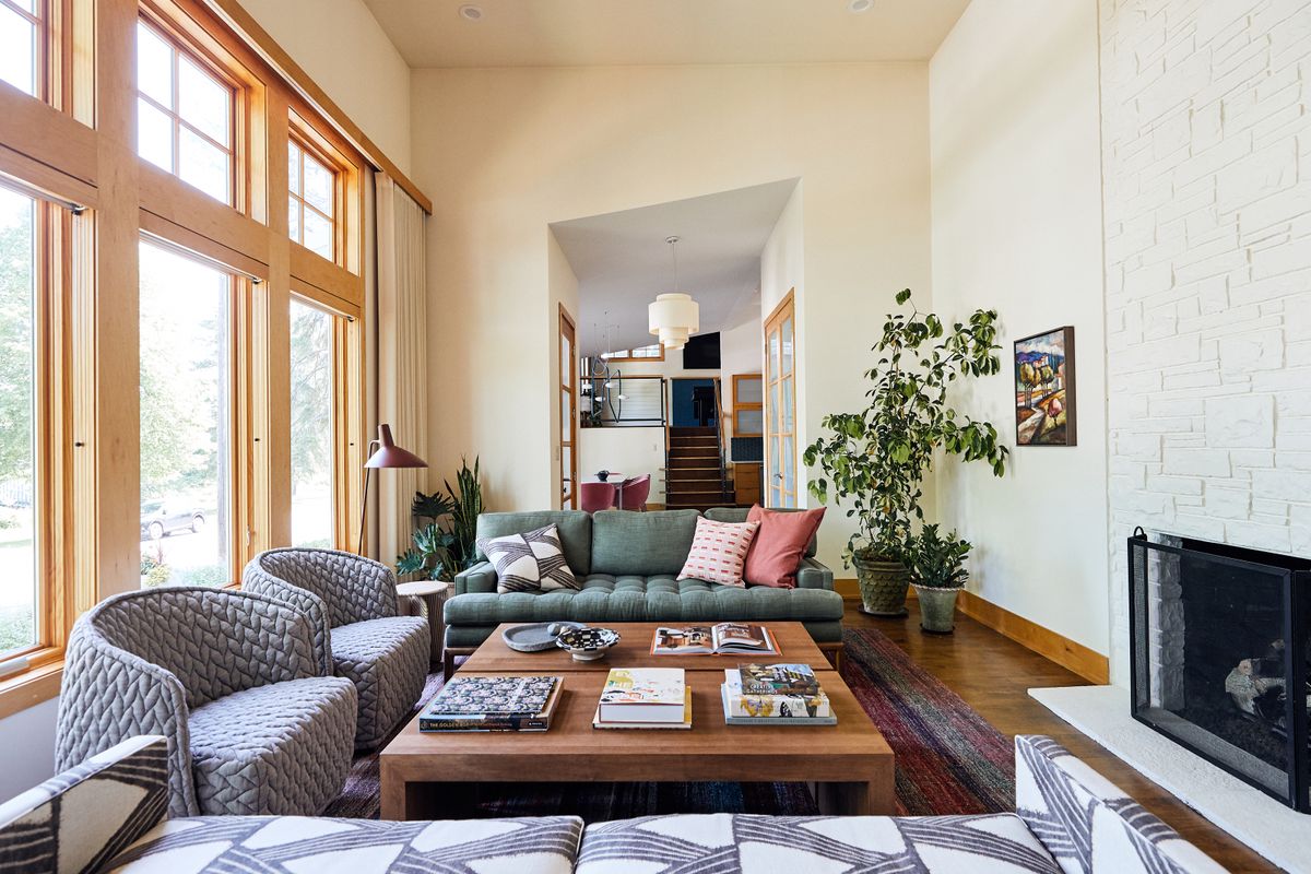 How to avoid the biggest living room decorating mistakes