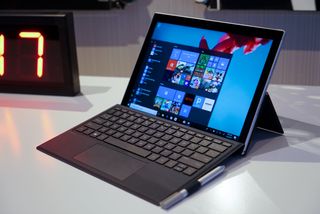 The HP Envy X2 with an ARM procesor is always on the 'net.