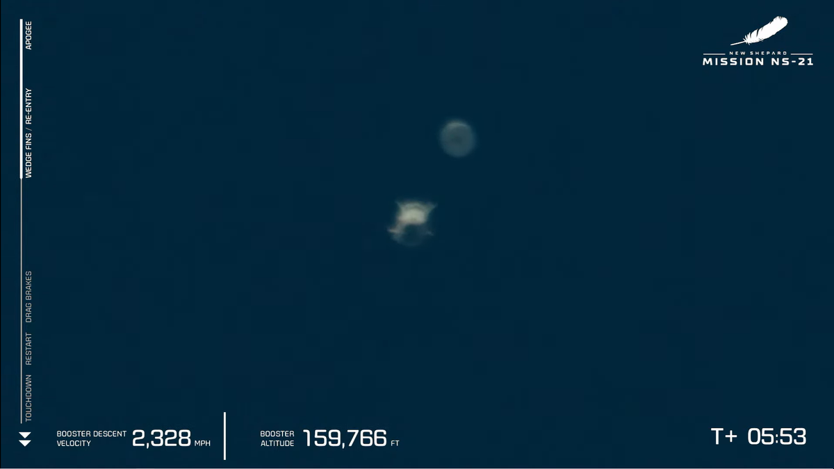 The capsule and booster of NS-21 on June 4, 2022.