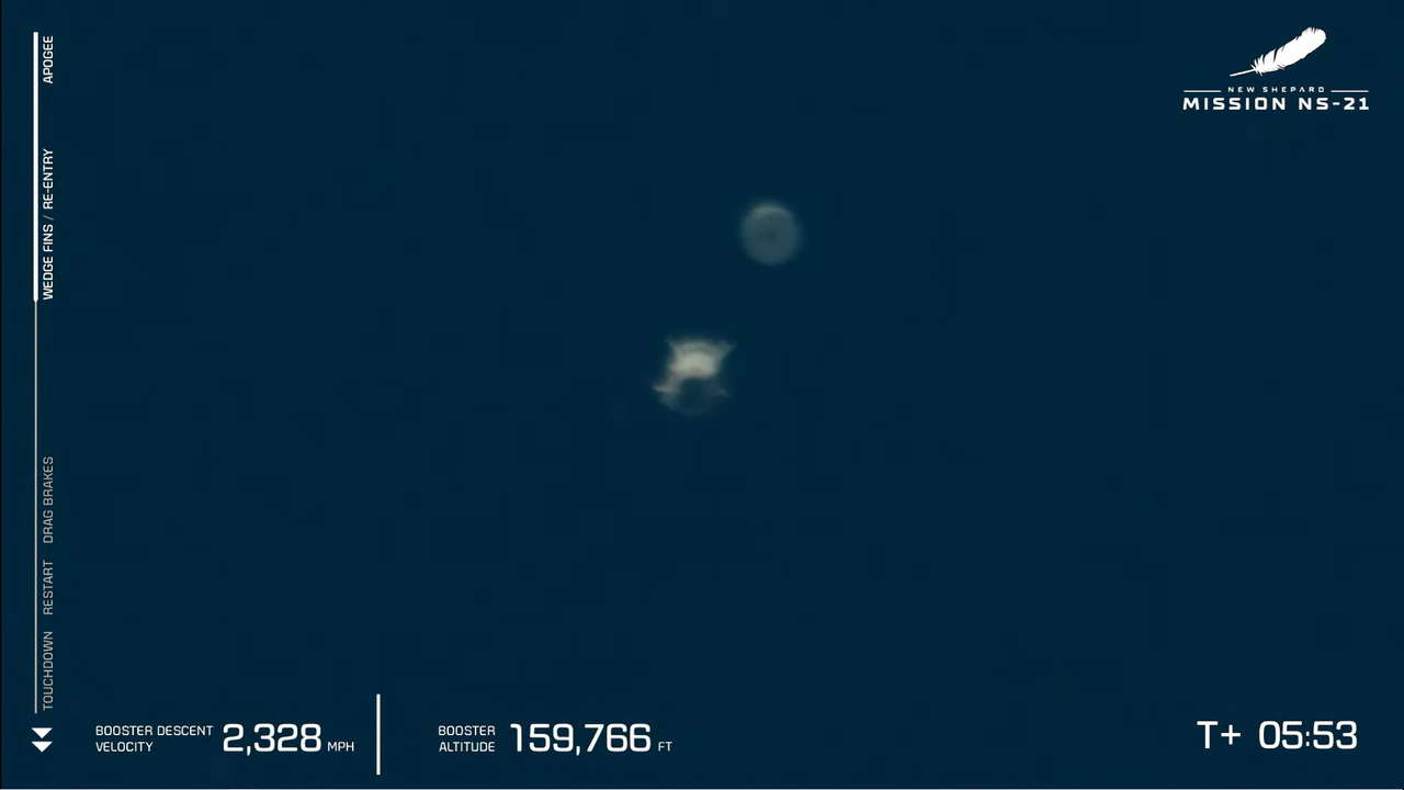 The capsule and booster of NS-21 on June 4, 2022.
