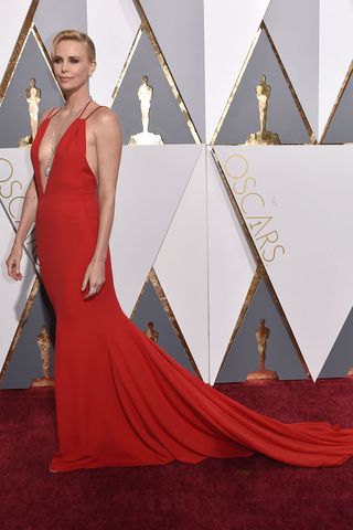 Charlize Theron At The Oscars 2016