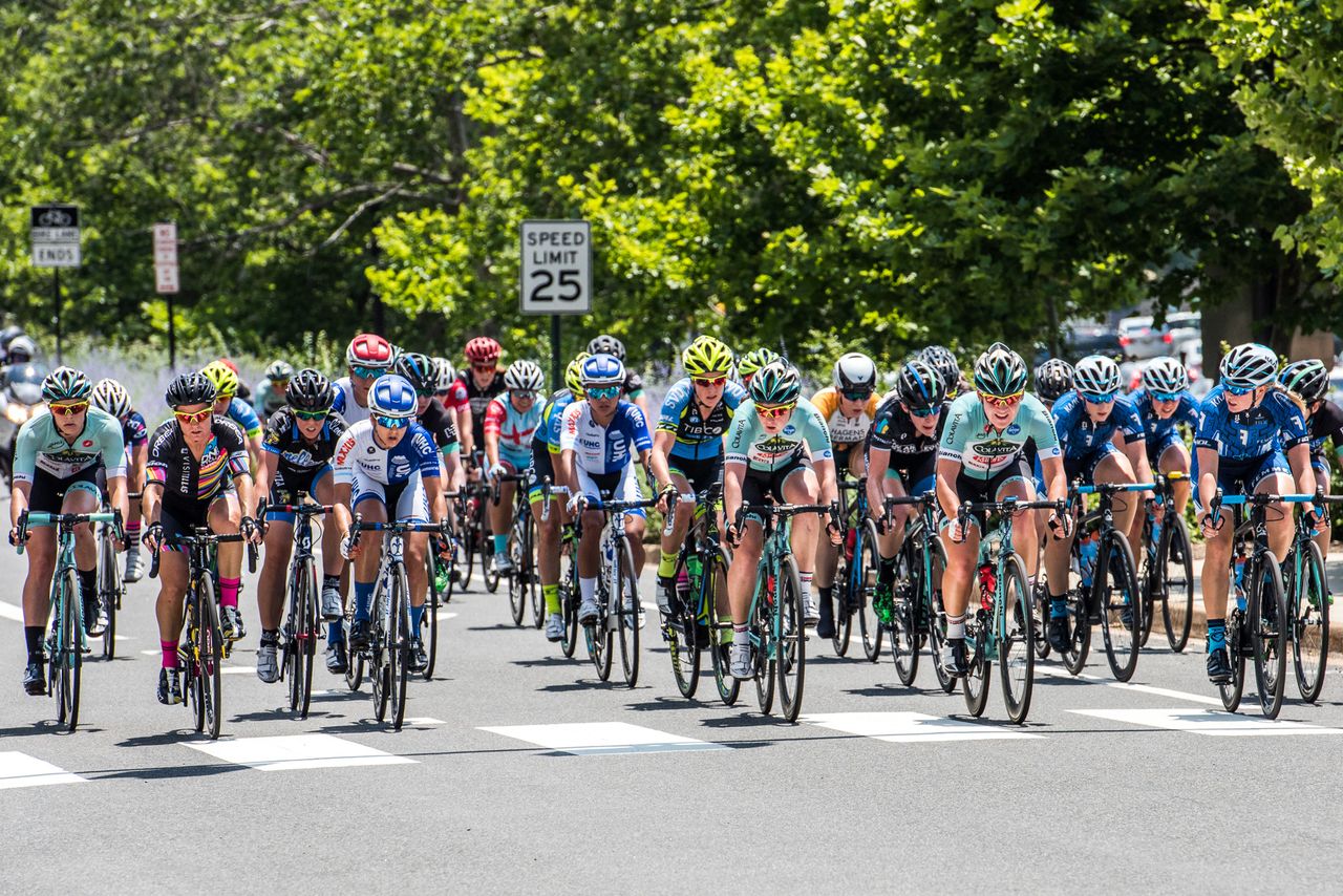 The women bunch up before the last few laps