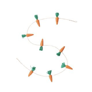 A carrot garland