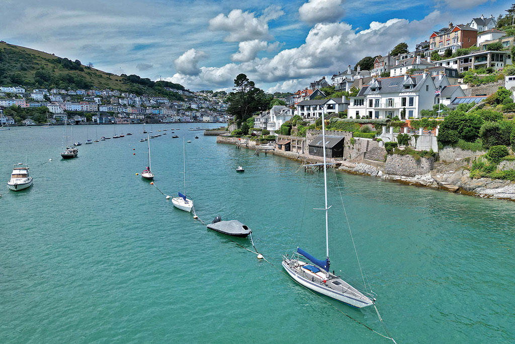 Riverside properties for sale: Riversea, Kingswear, Dartmouth, Devon. 