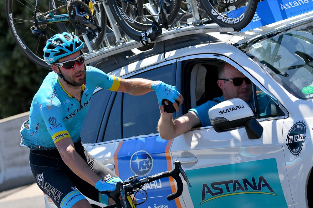 Laurens De Vreese (Astana Pro Team) gets a bottle