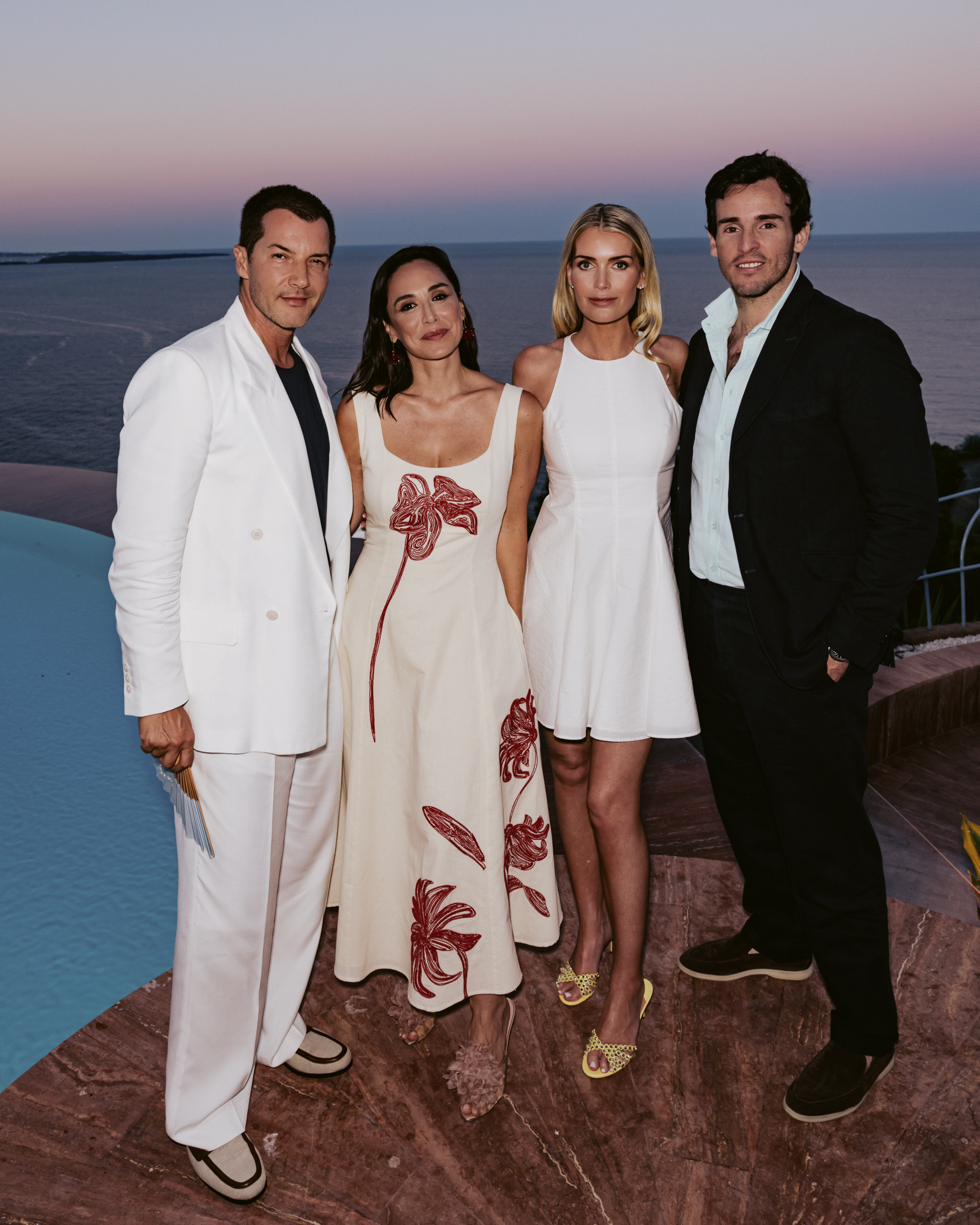 Ricardo D'Almeida Figueiredo, Tamara Falco, Lady Kitty Spencer posing in front of the ocean