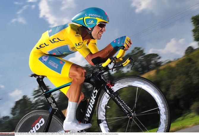 Race leader Vincenzo Nibali