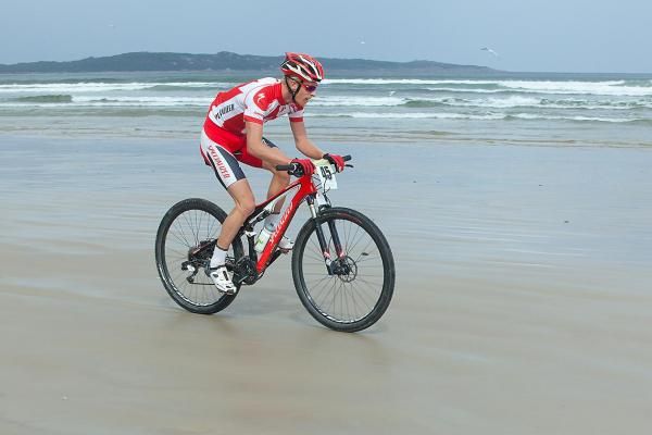 (sequence) The finish line crash in Strahan, Thomas Hansen (first of sequence)