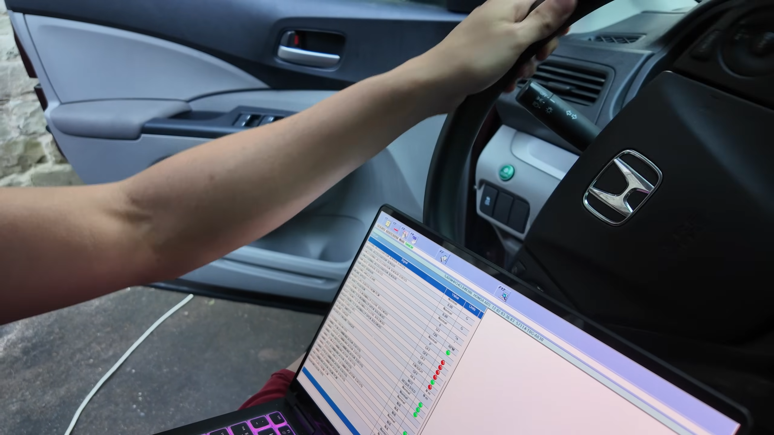 Steering wheel input being detected
