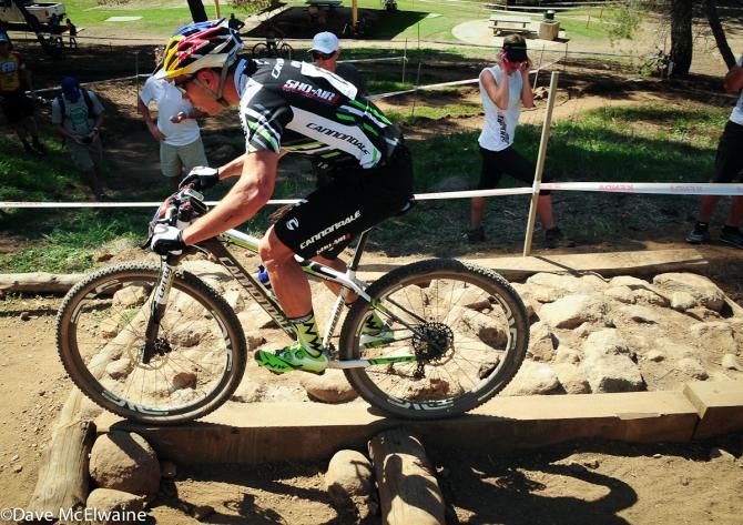 Marco Aurelio Fontana (Cannondale Factory Racing) leading the race while riding a perfect line through one of the rock gardens
