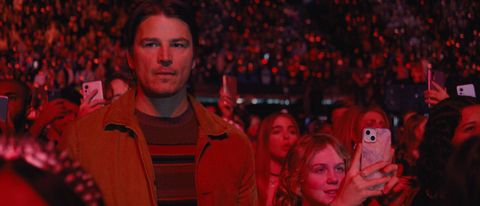 Josh Hartnett as Cooper with Ariel Donoghue as Riley in Trap