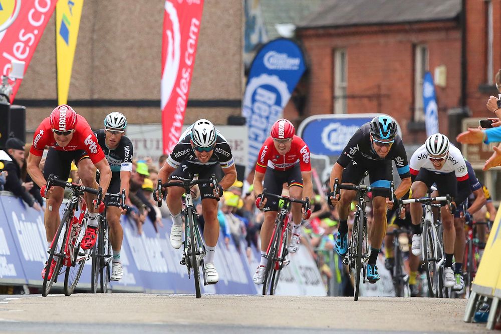Elia Viviani on his way to winning stage 1 at the 2015 Tour of Britain.