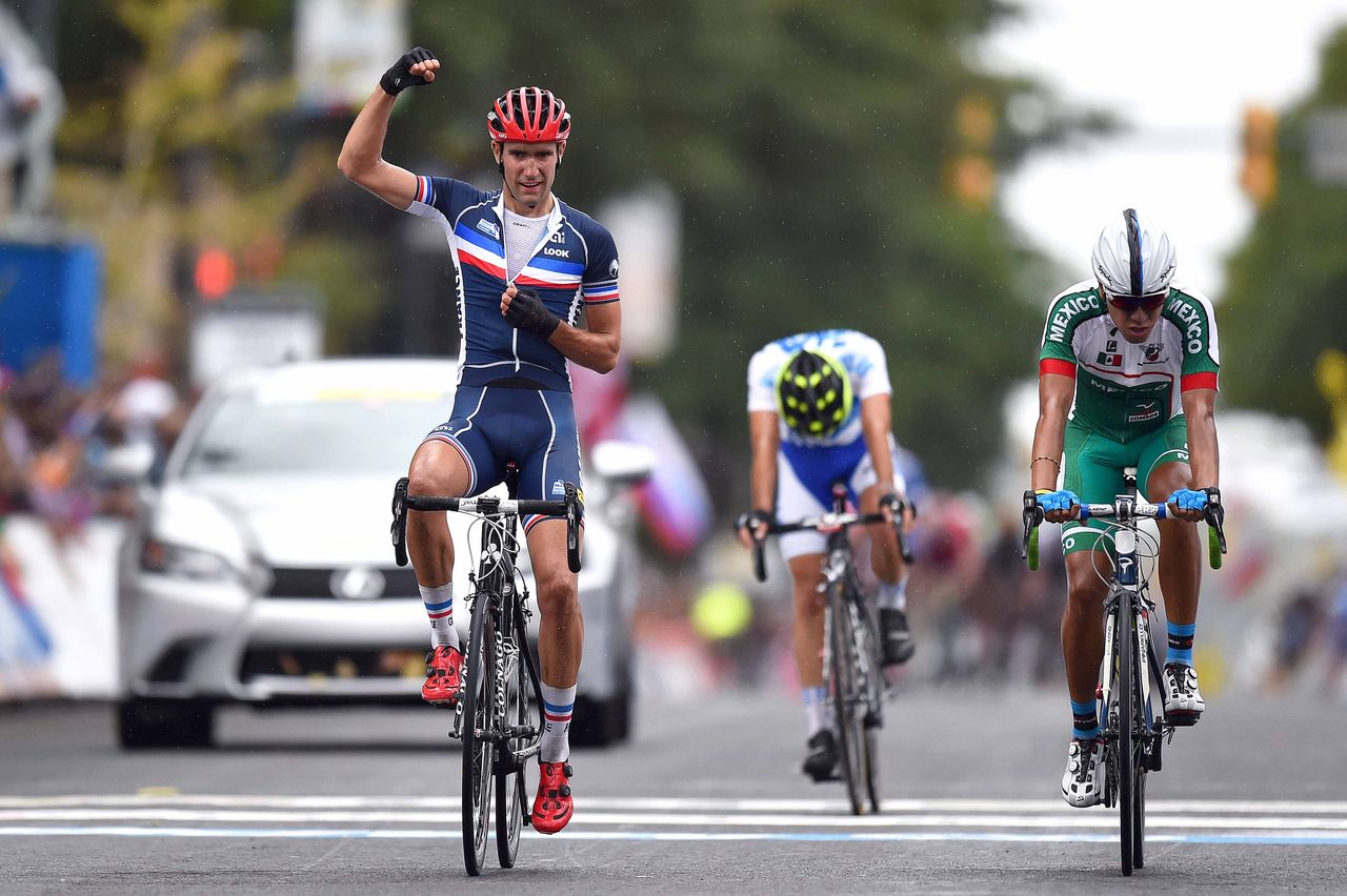 Fabien Grellier (France) celebrates his teammates victory