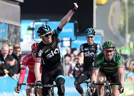 Lars Petter Nordhaug (Team Sky) takes the win at Tour de Yorkshire stage 1