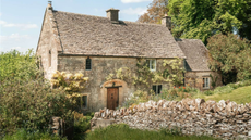 Characterful Grade II cottage in the Cotswolds