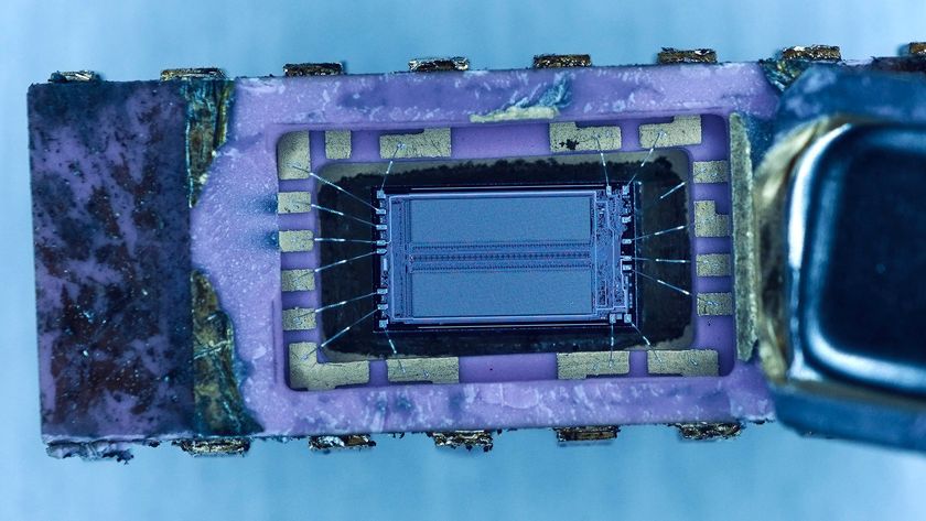 A Soviet K565PY3 chip