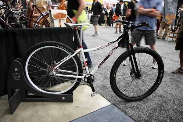 True Fabrication's booth included this nicely painted singlespeed.