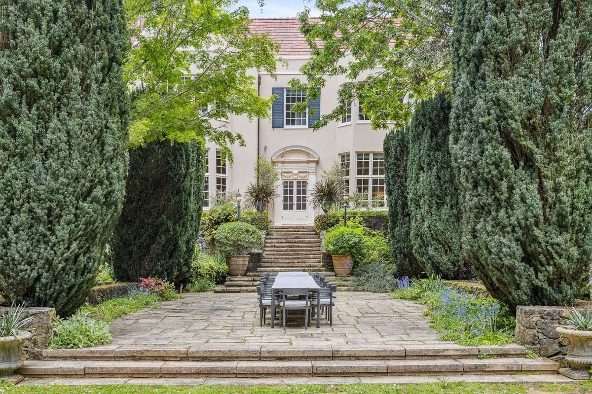 Mountain Meadow estate