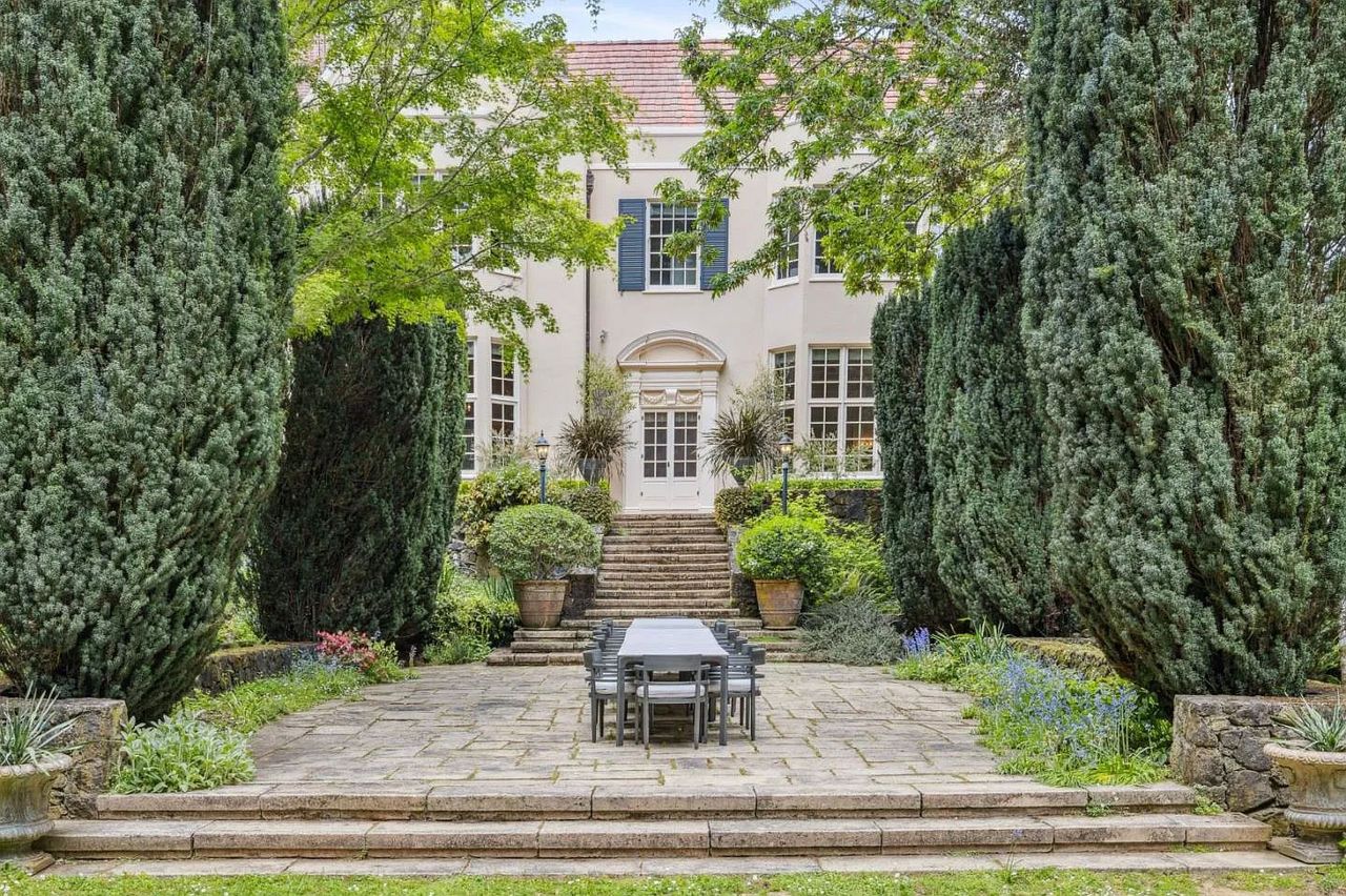Mountain Meadow estate
