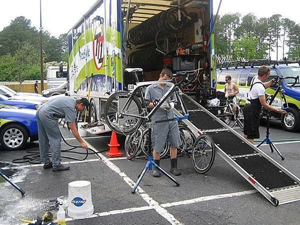 Mechanics feel the pinch of higher gas prices