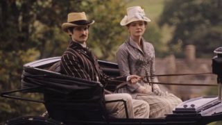 Tom Sturridge and Carey Mulligan in Far From The Madding Crowd