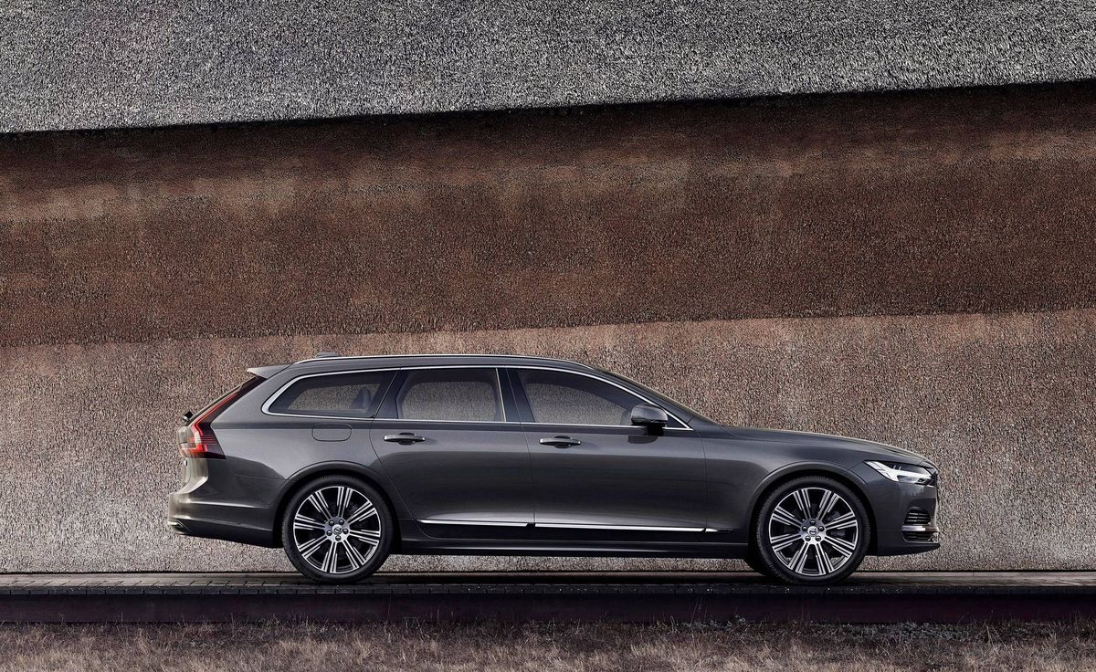 Volvo v90 deals hybrid 2021