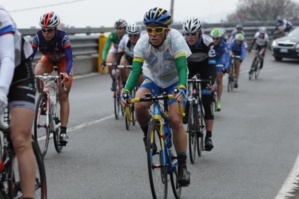 Under the rain jacket, new colours in 2011 for Trixi Worrack (AA Drink)