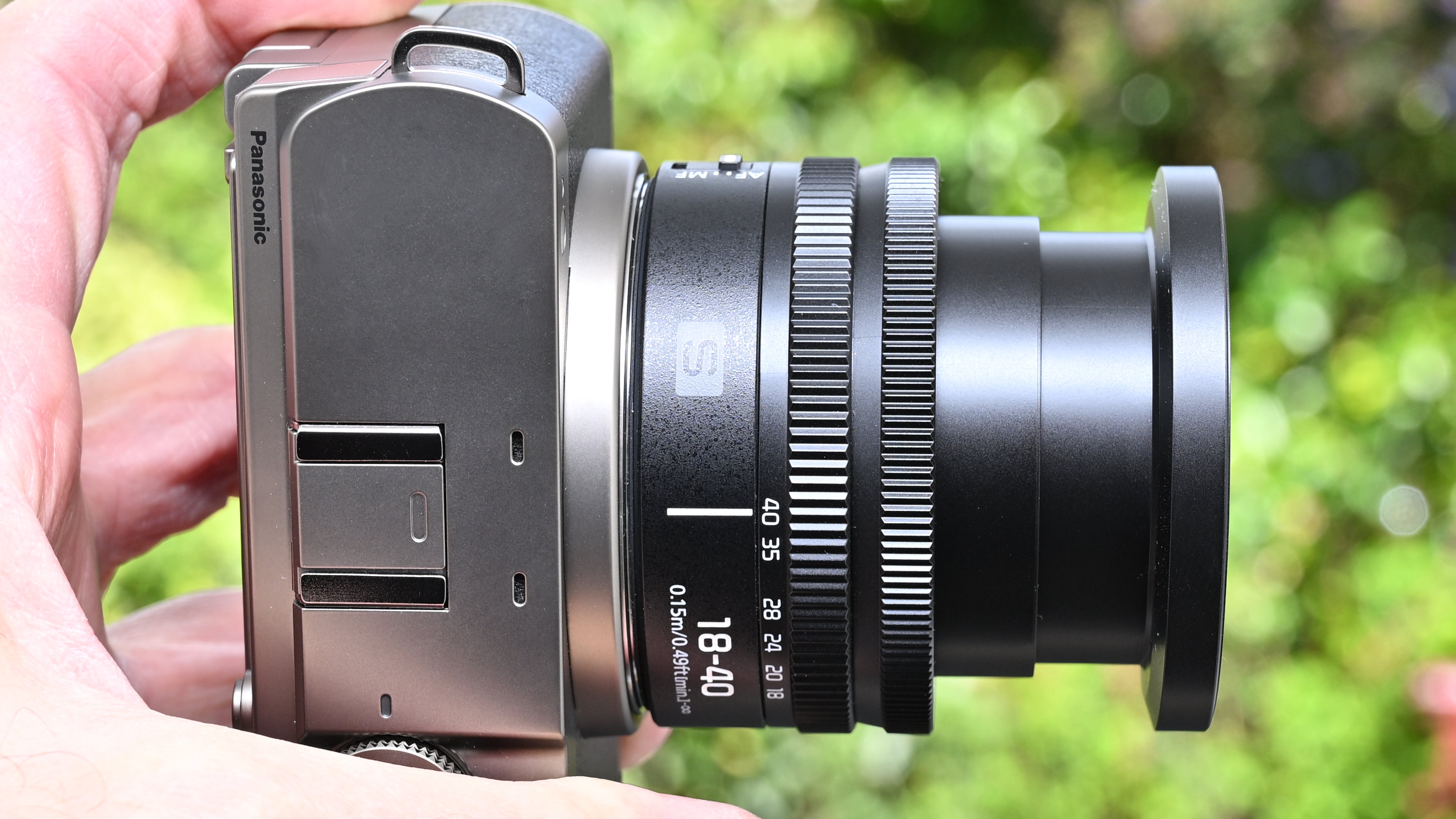 Panasonic Lumix S 18-40mm f/4.5-6.3 product image