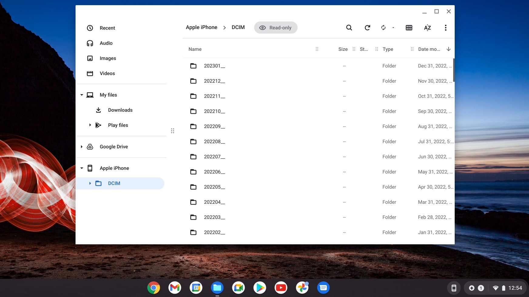 Arquivos do iPhone mostrados em um Chromebook