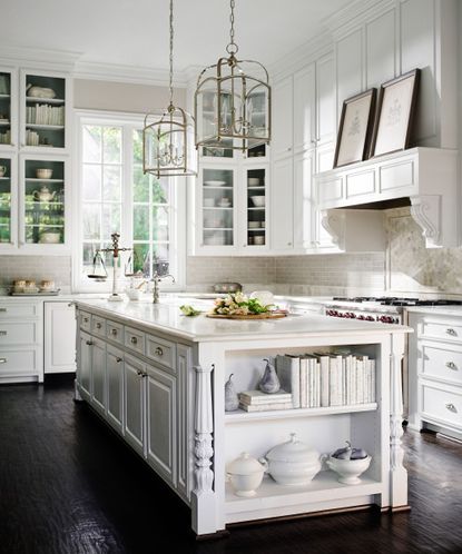 White modern farmhouse kitchen ideas: 10 ways to achieve a bright and ...