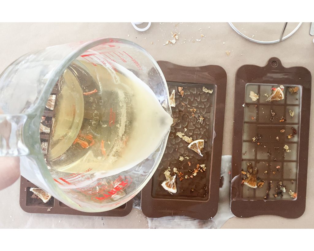 How to make wax melts melt and mold DIY scented candles Real Homes