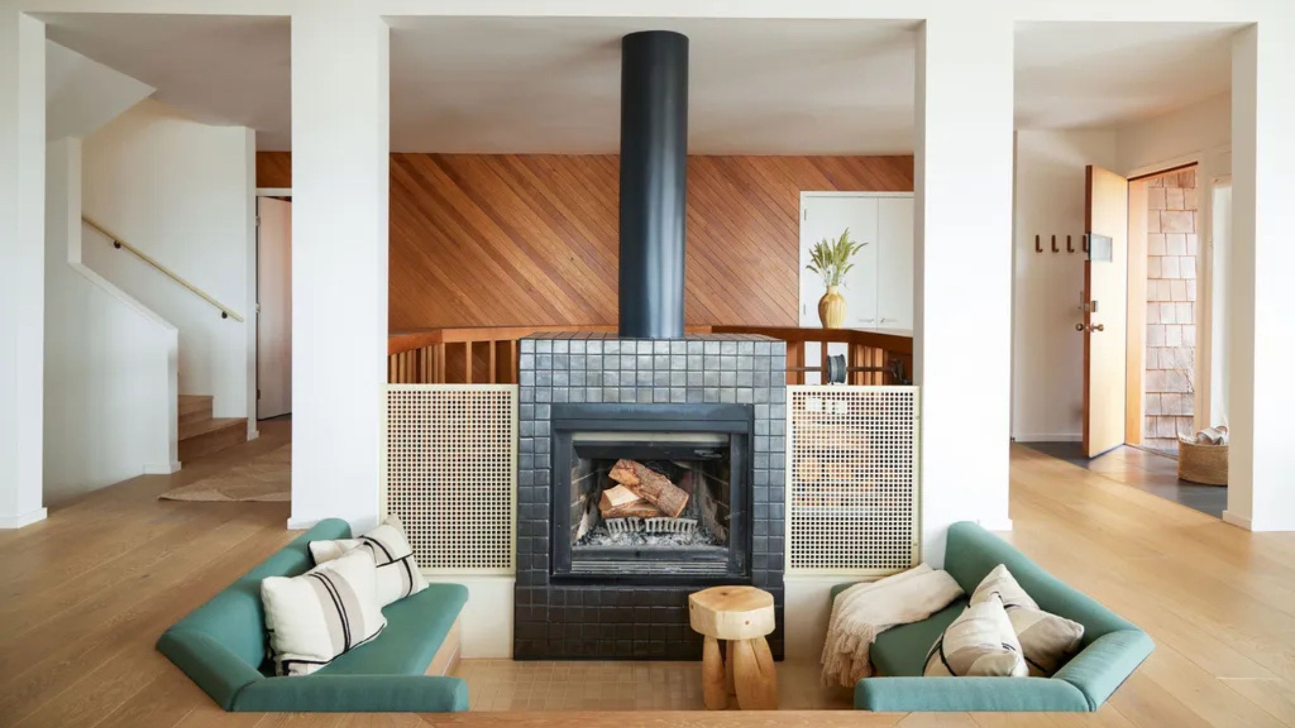 When Pushed Together, This IKEA Sofa Configuration Becomes a Design-y, Mid-Century-Style Conversation Pit