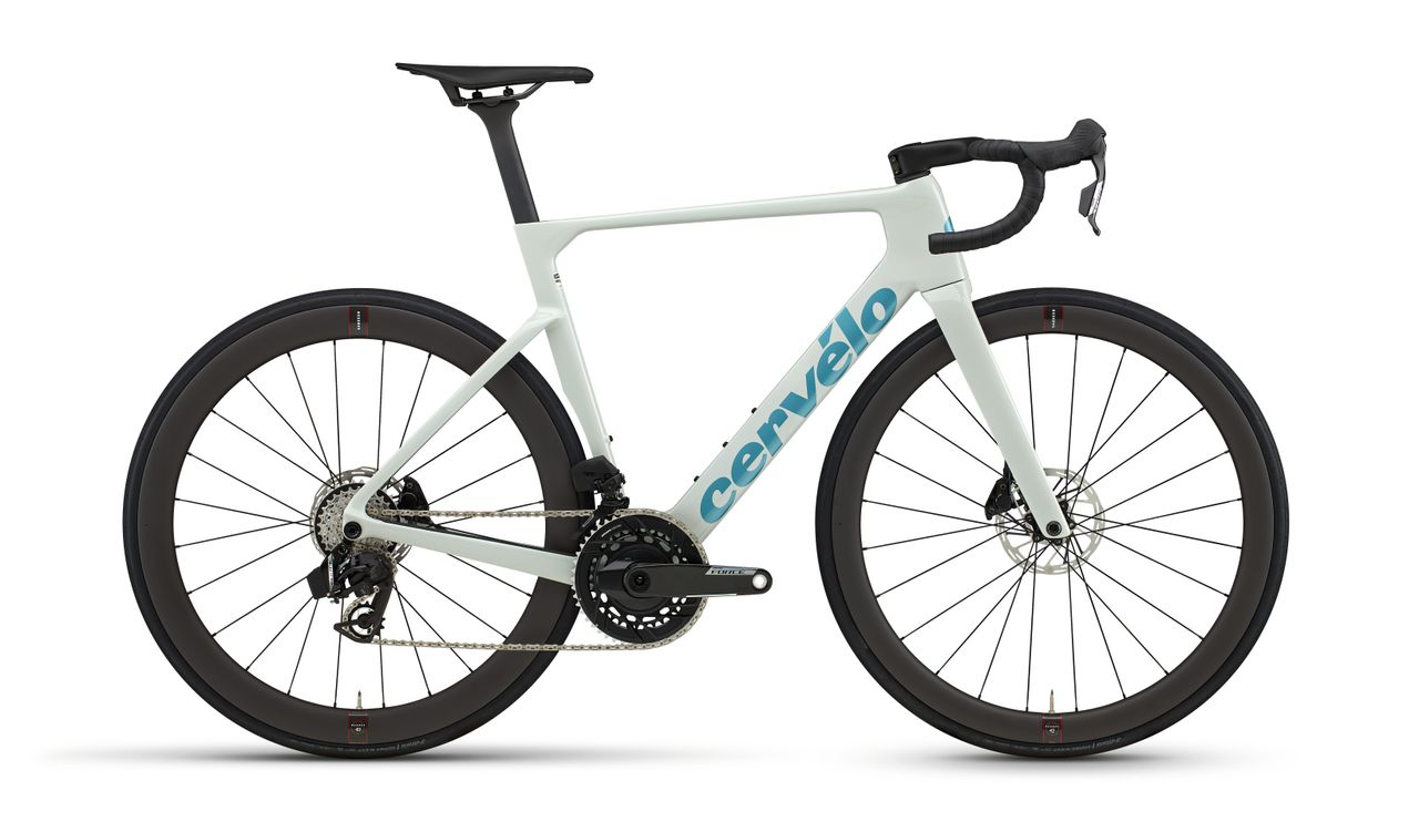 A white and blue Cerv&eacute;lo Soloist