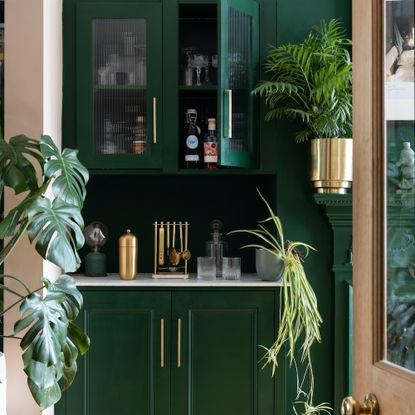 green mini bar in alcove