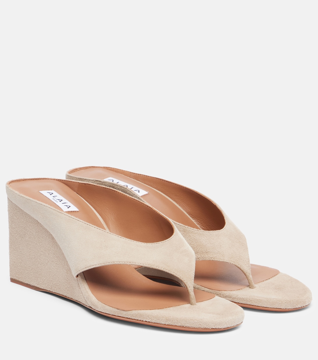 Cube 75 Suede Thong Sandals in Beige - Alaia