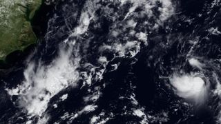 tropical-storm-gert-110815-02