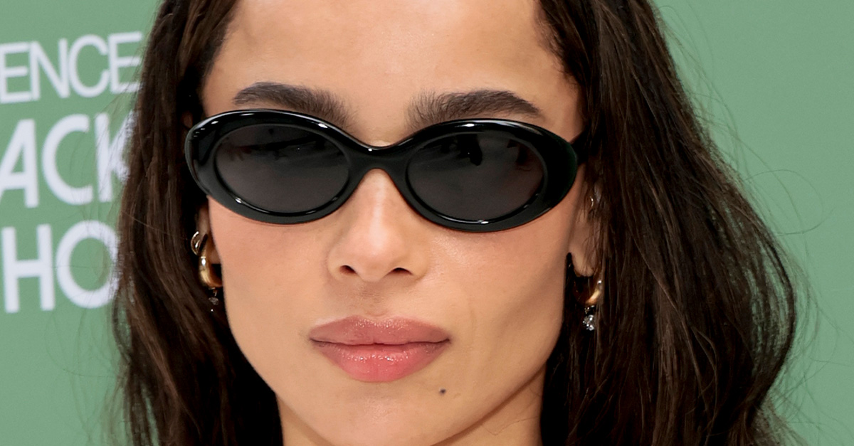 The #1 T-Shirt Color Trend Fashion People Are Wearing