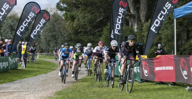 Lisa Jacobs (Apollo/health.com.au) leading the women's field at the Australian national Cyclo-cross titles