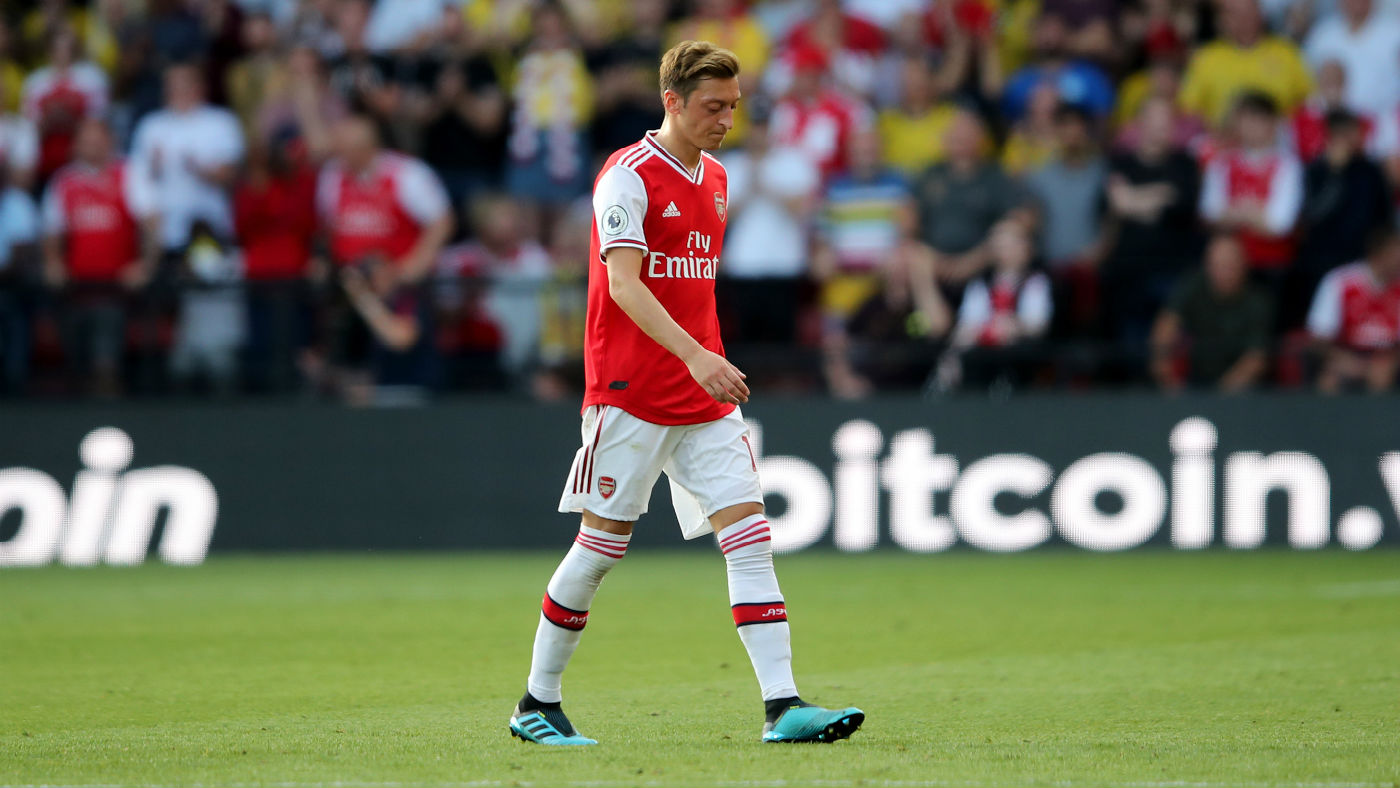 Mesut Ozil reacts after being substituted during Arsenal’s 2-2 draw at Watford 