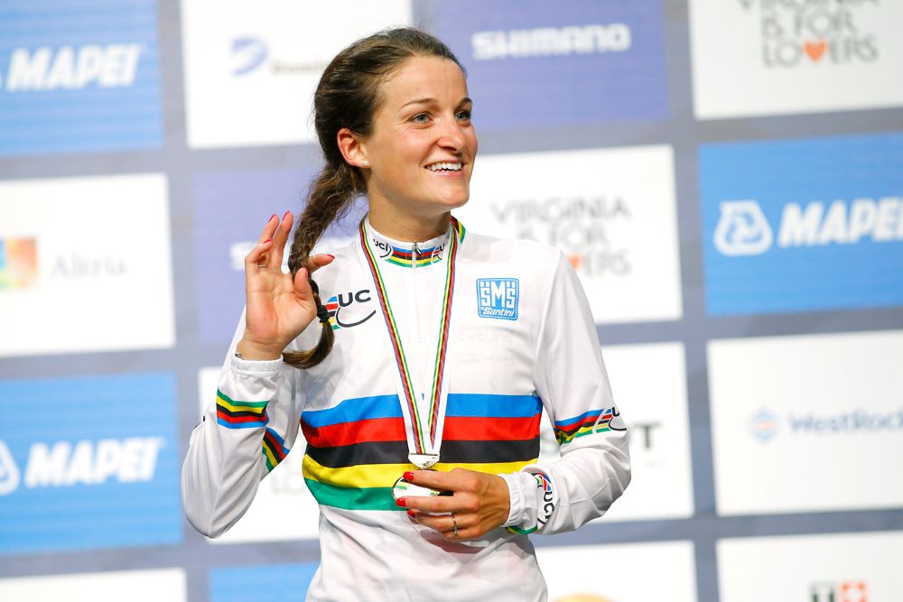 Elizabeth Armitstead (Great Britain) in her rainbow jersey